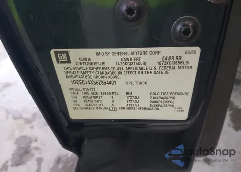 2005 Chevrolet Silverado 1500 Work Truck z USA, uszkodzony, nr VIN 1GCEC14X35Z354401